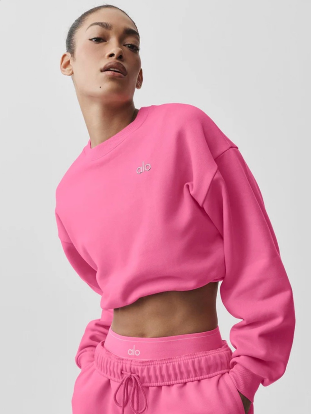 alo cropped accolade crewneck | size m